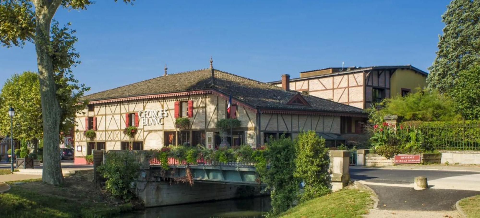 L'Ecrin Vert - 150M Restaurant 3 Etoiles - Climatisation Vonnas Esterno foto